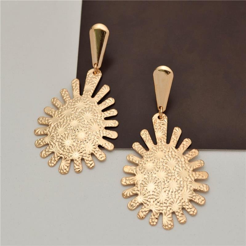 BRINCO FORTUNATO BASE COM GOTA TRABALHADA NO BRUTO