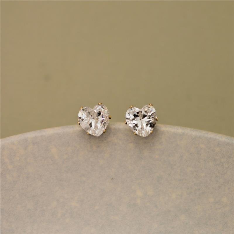 BRINCO FORTUNATO DE ZIRCÔNIA CORAÇÃO NO BRUTO