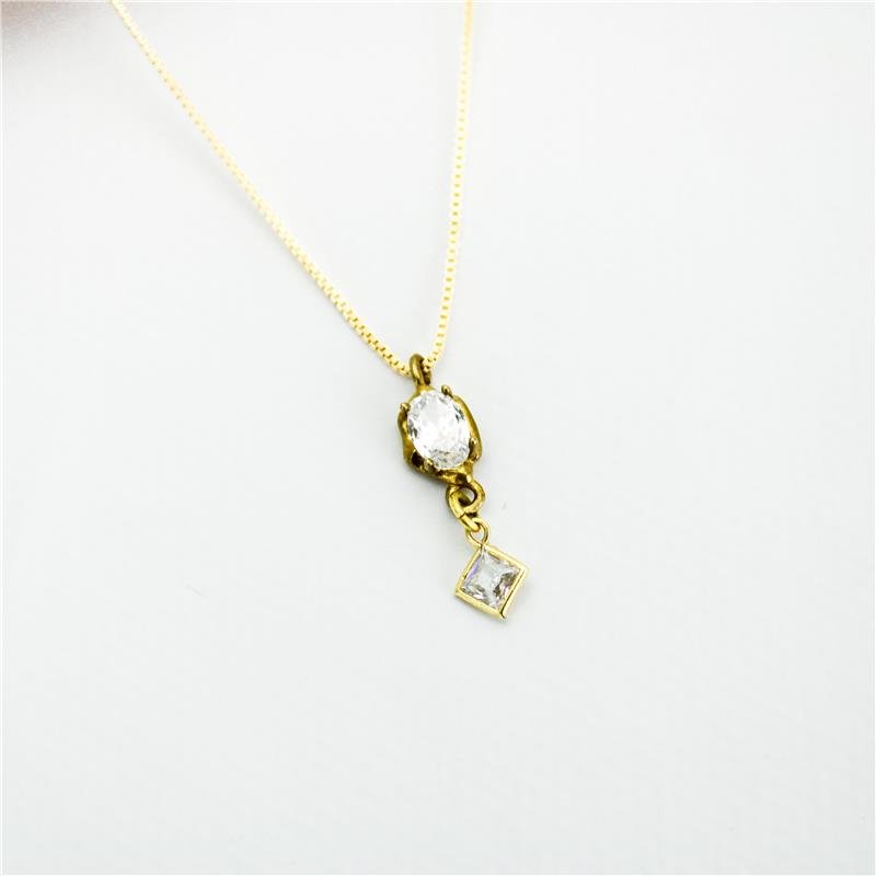 COLAR FORTUNATO VENEZIANA COM PINGENTE ZIRCÔNIA OVAL 9X6MM E PONTO DE LUZ 